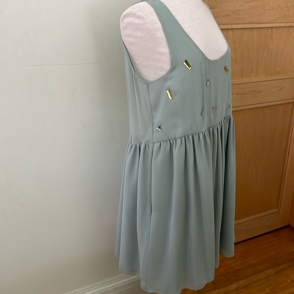 BCBG Generation Sleeveless Dusty Blue Chiffon Dress With Gem Beads, Size L - Picture 5 of 16